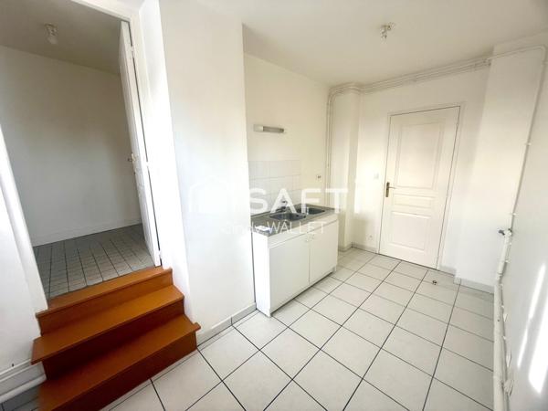 Idéalement situé , résidence sécurisée