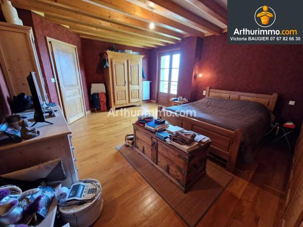 Vente Maison 7 pièces 170 m2 à Lons-le-Saunier