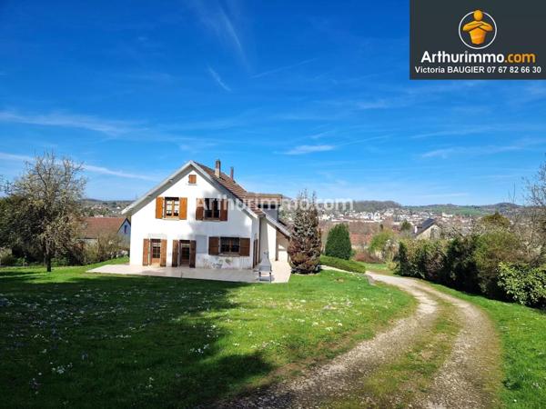 Vente Maison 7 pièces 170 m2 à Lons-le-Saunier