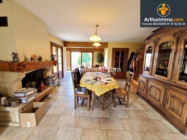 Vente Maison 7 pièces 170 m2 à Lons-le-Saunier