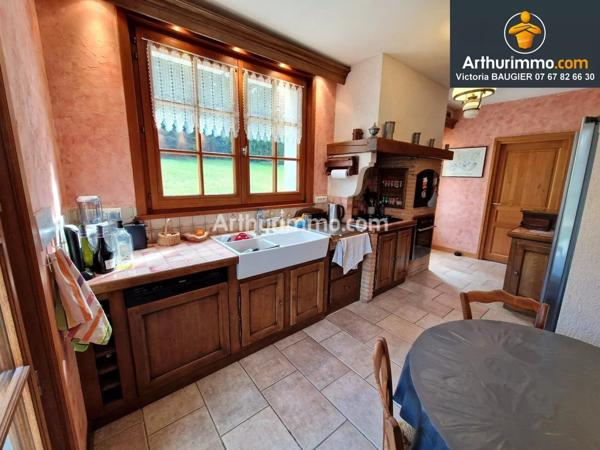 Vente Maison 7 pièces 170 m2 à Lons-le-Saunier