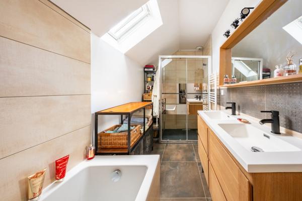 DIJON (21) - MALADIERE - Maison 4 chambres - Jardin & piscine