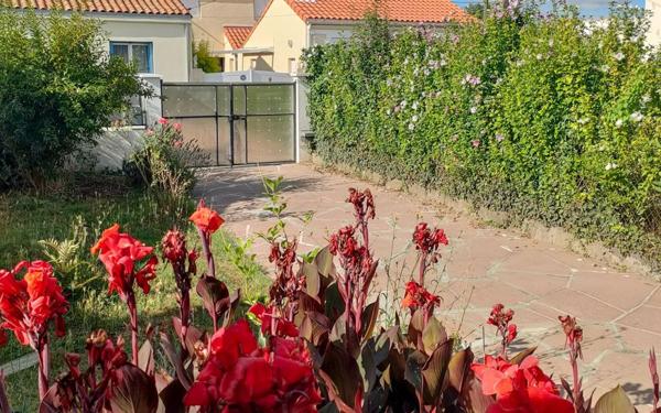 Maison à vendre    4 pièces •  Rochefort