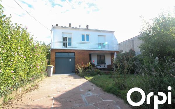 Maison à vendre    4 pièces •  Rochefort