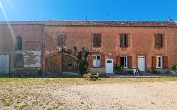 Maison à vendre    4 pièces •  Janville