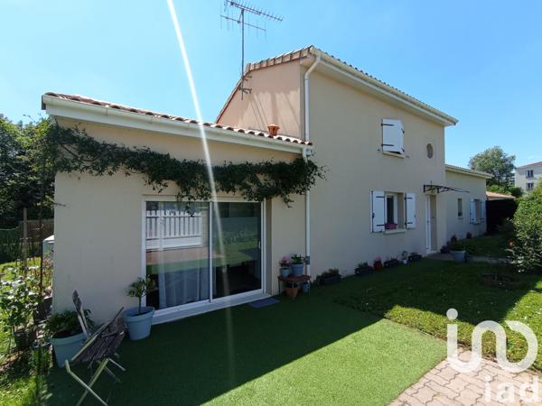 Maison à vendre 7 pièces 171 m² Poitiers