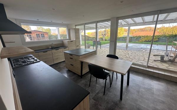 Maison à vendre    6 pièces •  Injoux-Génissiat