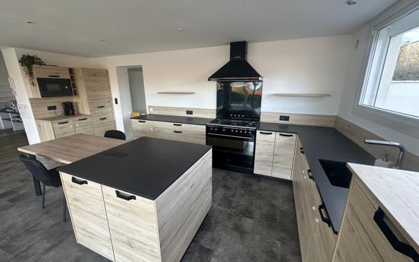 Maison à vendre    6 pièces •  Injoux-Génissiat