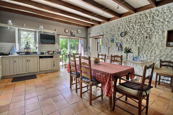 Maison charentaise de caractère aux environs de Cognac