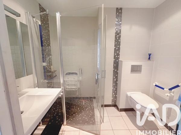 Maison à vendre 7 pièces 201 m² Châtel-sur-Moselle