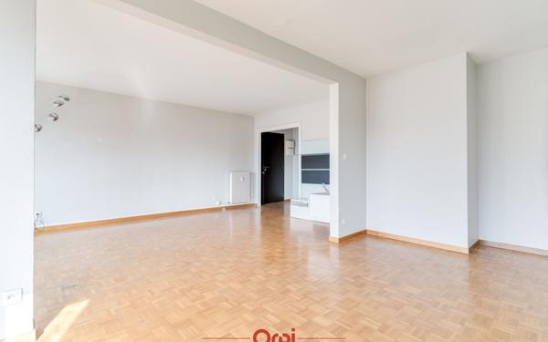 Appartement à vendre    4 pièces • 86,40 m2 Marseille 12