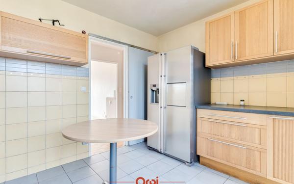 Appartement à vendre    4 pièces • 86,40 m2 Marseille 12