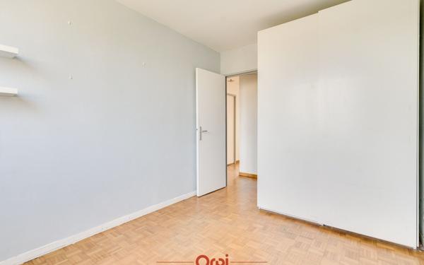 Appartement à vendre    4 pièces • 86,40 m2 Marseille 12