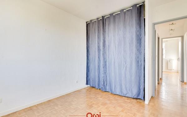 Appartement à vendre    4 pièces • 86,40 m2 Marseille 12