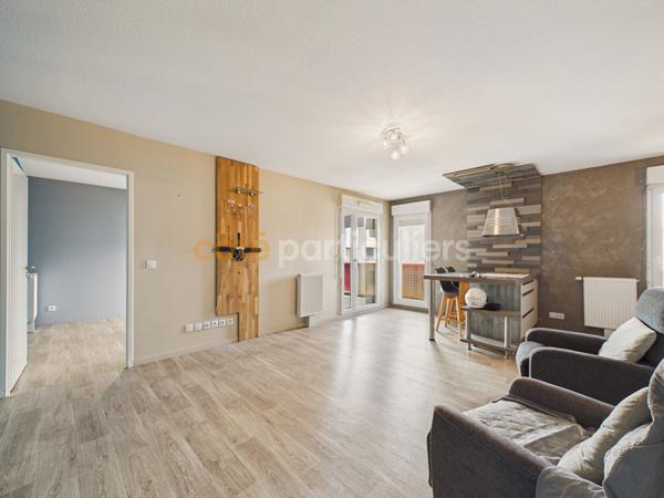 Vente
                Appartement78,65 m² - 4 Pièces -
                    LORMONT (33310)