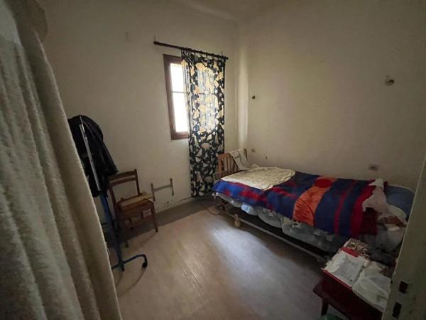 Vente                                                      Appartement
                        
                     3 pièces                      46 m2                     à Perpignan