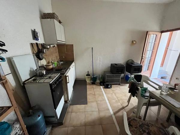 Vente                                                      Appartement
                        
                     3 pièces                      46 m2                     à Perpignan