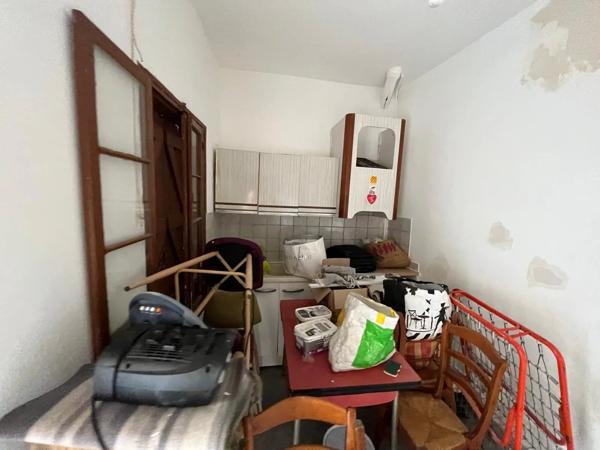 Vente                                                      Appartement
                        
                     3 pièces                      46 m2                     à Perpignan