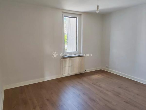Vente                                                      Maison de ville
                        
                     5 pièces                      147 m2                     à Castres