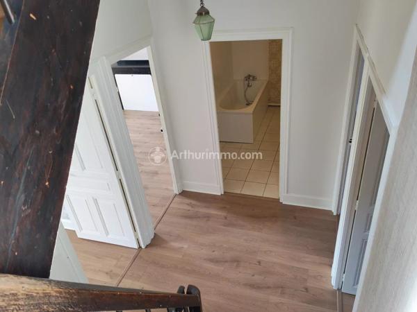 Vente                                                      Maison de ville
                        
                     5 pièces                      147 m2                     à Castres