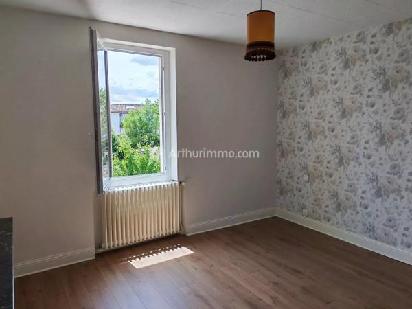 Vente                                                      Maison de ville
                        
                     5 pièces                      147 m2                     à Castres