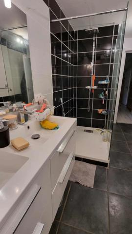 Secteur Allassac - grande maison familiale avec T1 independant en RDC