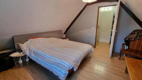 Secteur Allassac - grande maison familiale avec T1 independant en RDC