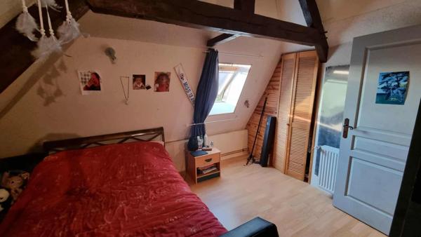 Secteur Allassac - grande maison familiale avec T1 independant en RDC