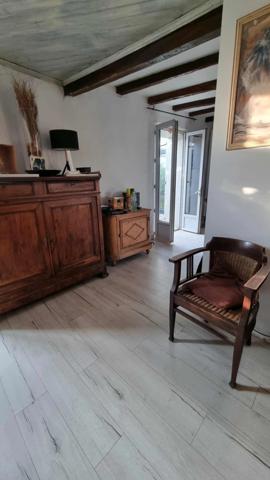 Secteur Allassac - grande maison familiale avec T1 independant en RDC