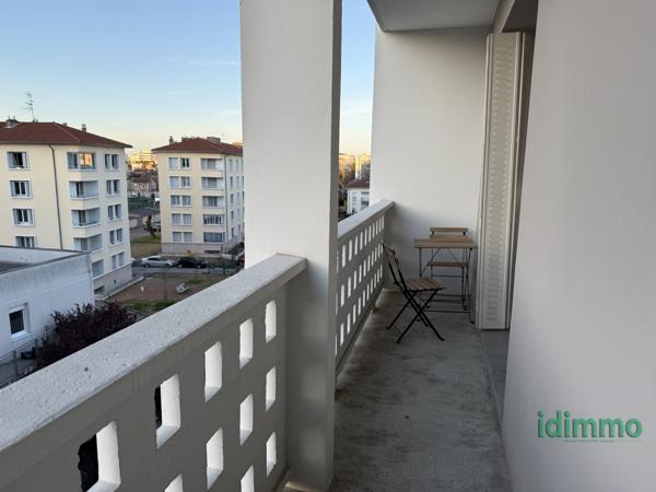 Grand studio avec balcon 31,34m2 Lyon (69008)