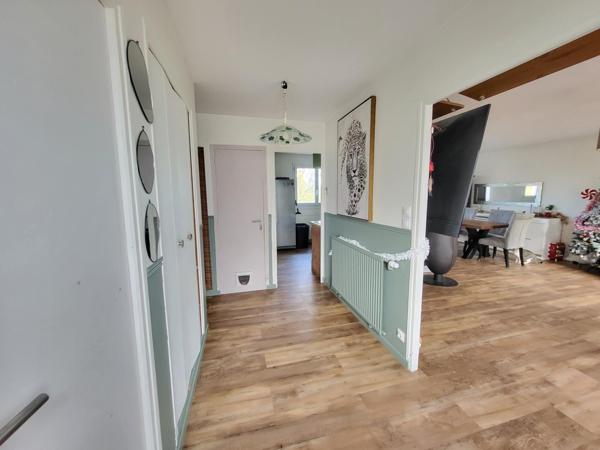 Pavillon au calme à 5 minutes à pied du RER C, commerces et écoles