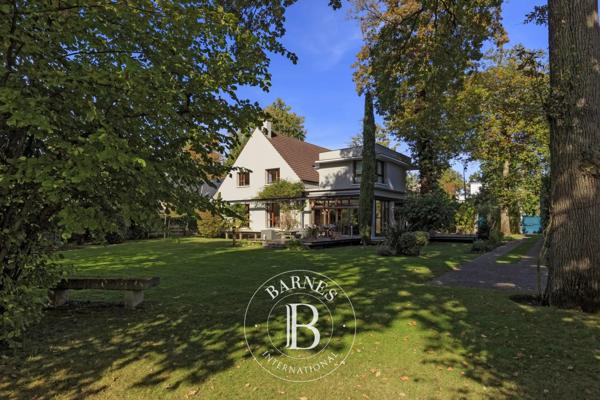 Vaucresson, Maison 5 Chambres -  296 m² à vendre