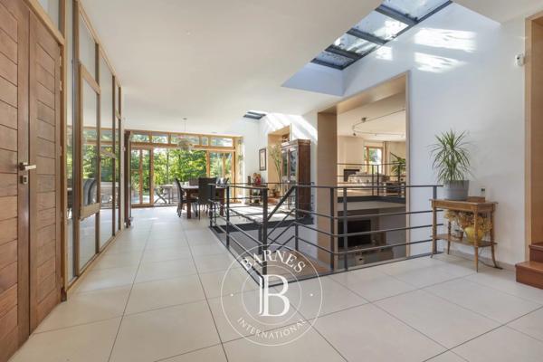 Vaucresson, Maison 5 Chambres -  296 m² à vendre