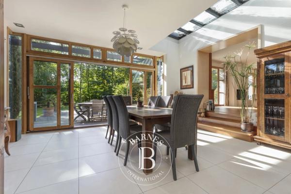 Vaucresson, Maison 5 Chambres -  296 m² à vendre