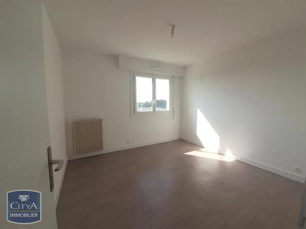 Appartement à louer 2 pièces 58.7m² Saint-Nazaire (44600)