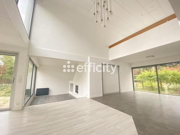 Maison
         8 pièces
        - 233 m² Bien prestige 529 900 € *
