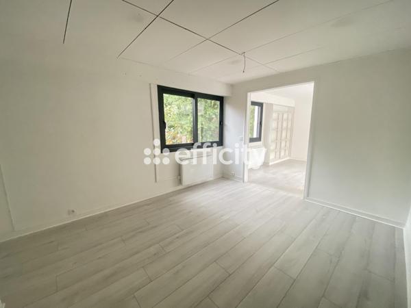 Maison
         8 pièces
        - 233 m² Bien prestige 529 900 € *