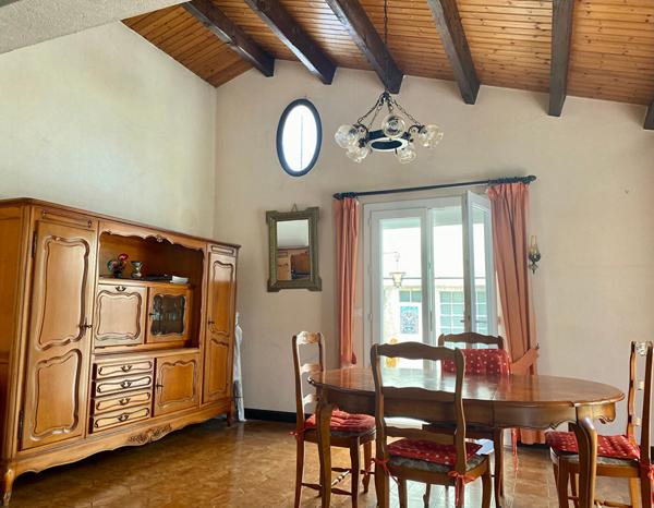 Maison LAFOND/PUILBOREAU 6 pièce(s) 4 chambres118 m2