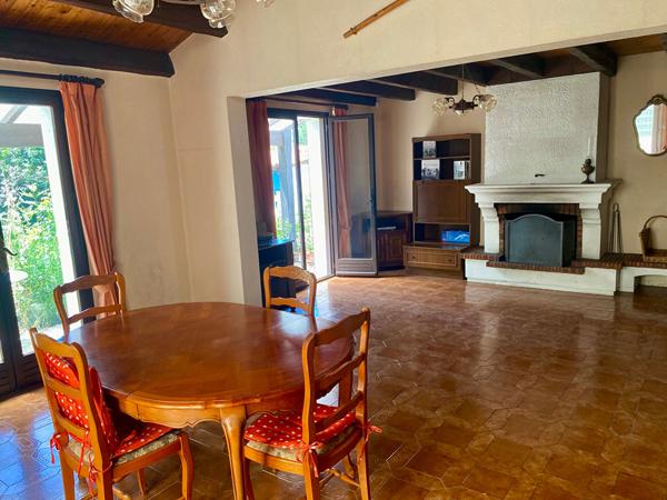 Maison LAFOND/PUILBOREAU 6 pièce(s) 4 chambres118 m2