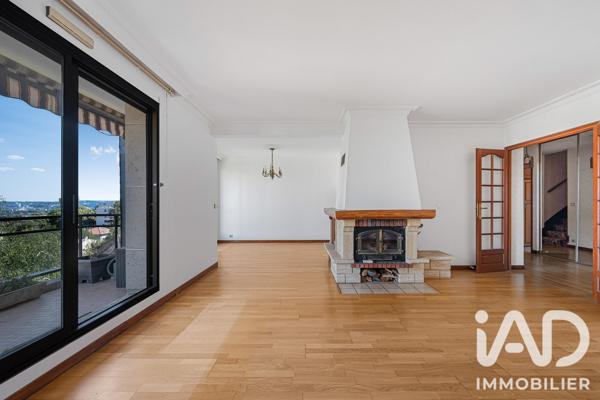 Appartement à vendre 5 pièces 111 m² Suresnes