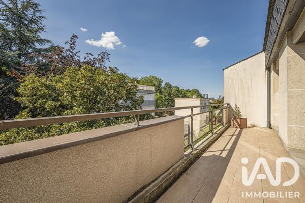 Appartement à vendre 5 pièces 111 m² Suresnes