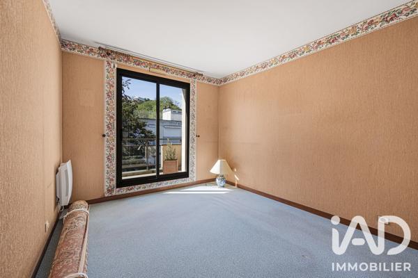 Appartement à vendre 5 pièces 111 m² Suresnes