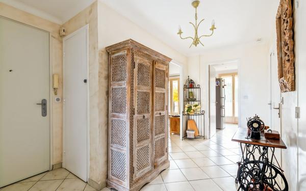 Appartement à vendre    4 pièces • 68 m2 Saint-Laurent-du-Var