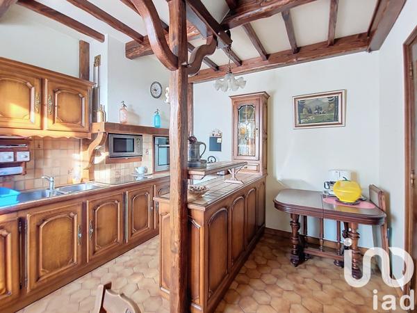 Maison 13 pièces de 300 m² à Baud (56150)