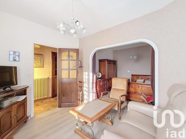 Maison 13 pièces de 300 m² à Baud (56150)