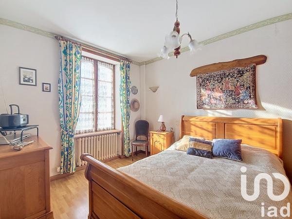 Maison 13 pièces de 300 m² à Baud (56150)