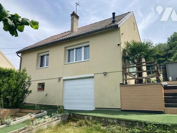 GRAND  COURONNE - Lotissement en bord de forêt - environ 100 m² (4 chbres possibles)