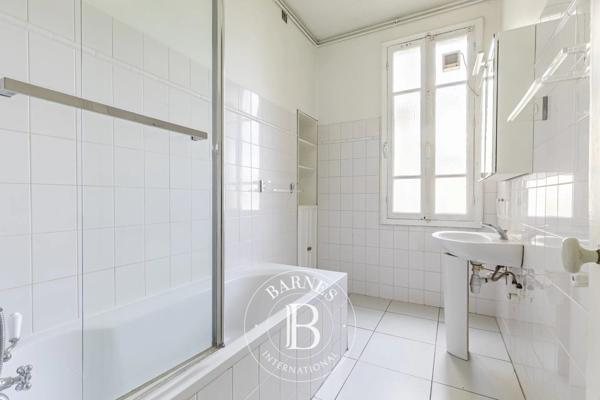 Paris 16ème, Appartement 3 Chambres -  167 m² à vendre