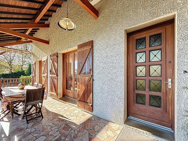 Maison familiale à Meximieux 100m2 sur sous sol complet, vue dégagée, terrain 1108m2