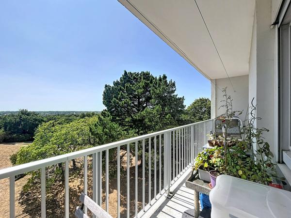 Appartement 3 pièces à vendre à Saint Herblain - Bellevue, dernier étage avec balcon